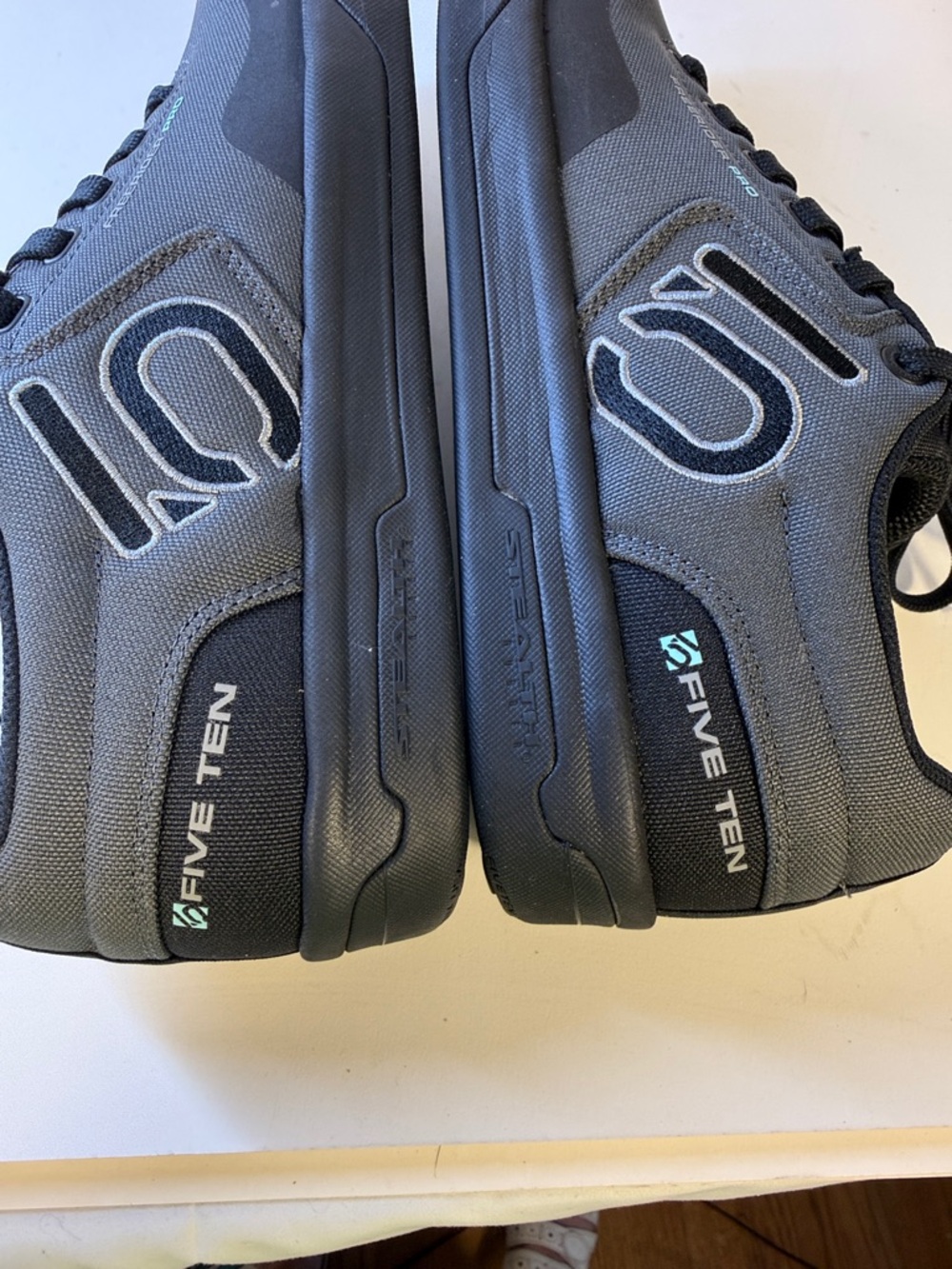 ADIDAS FIVE TEM FREERIDER MOUNTAIN BIKE SHOES. NEVER WORN BRAND NEW SZ 11.5 - Picture 11 of 16